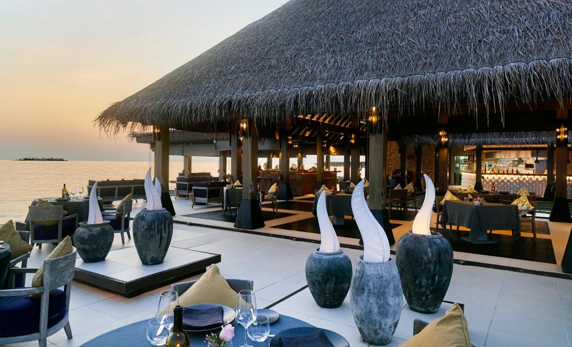 Grand Park Kodhipparu Maldives Hotel Baros Island Exterior foto