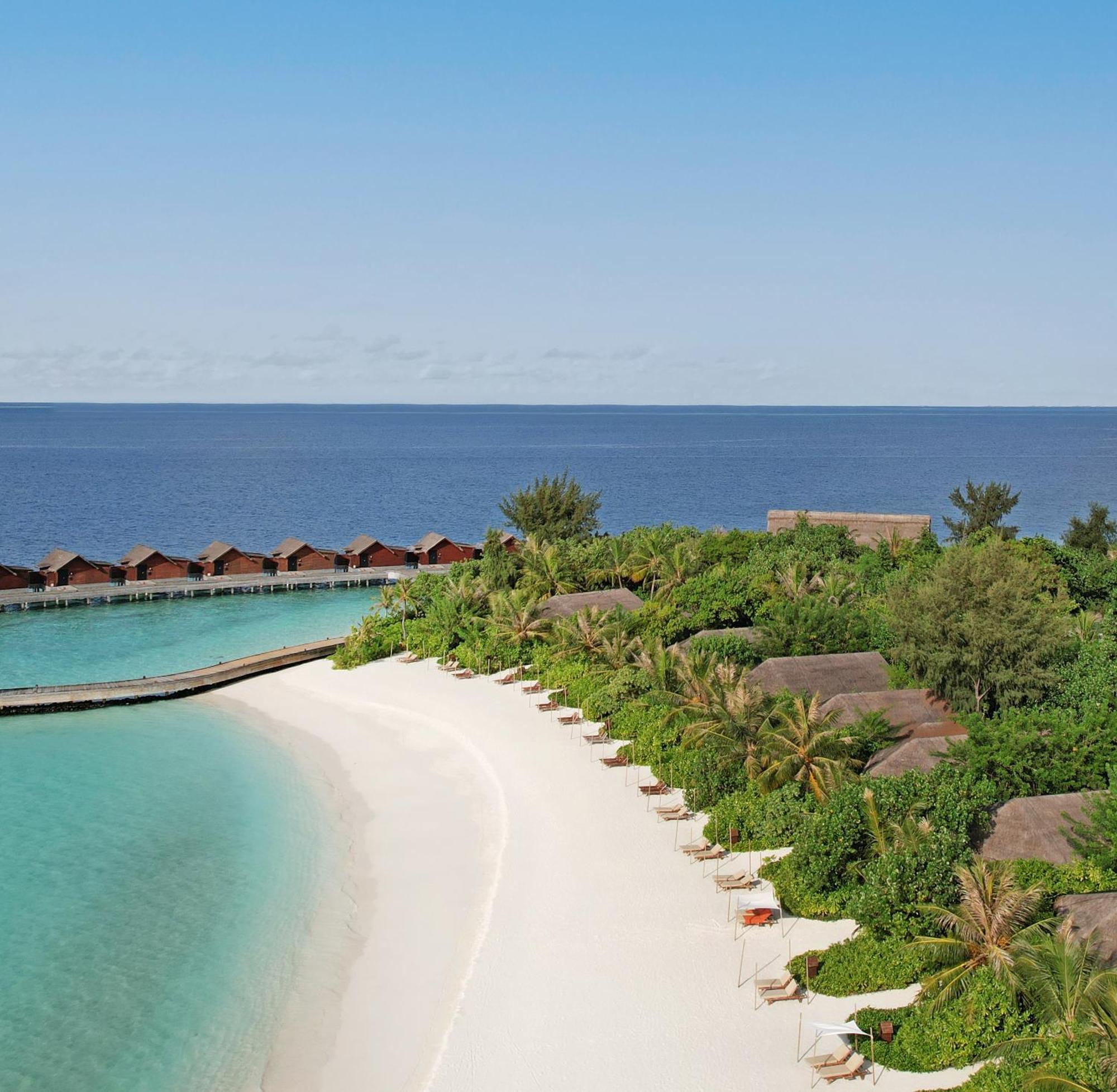 Grand Park Kodhipparu Maldives Hotel Baros Island Exterior foto