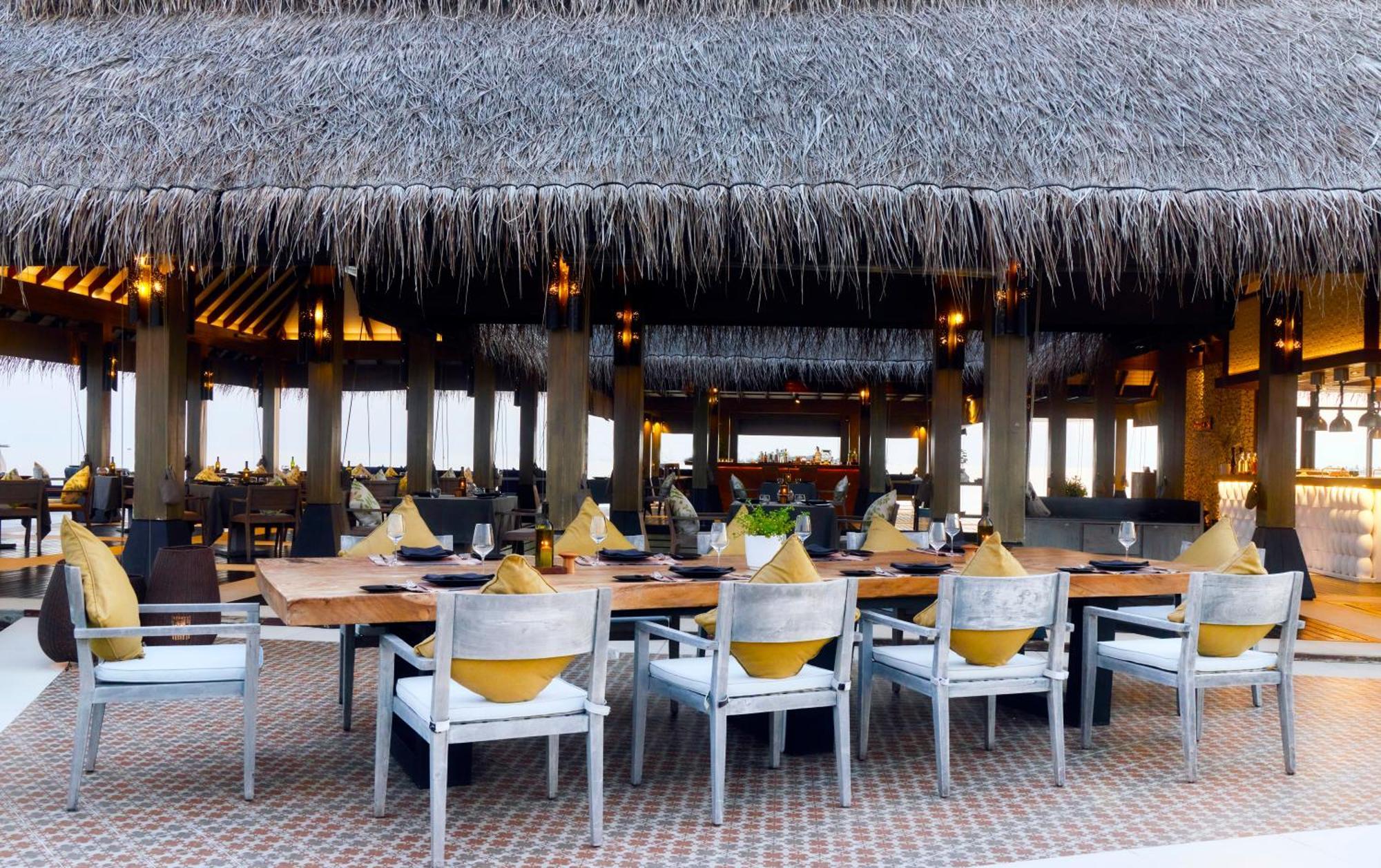 Grand Park Kodhipparu Maldives Hotel Baros Island Exterior foto