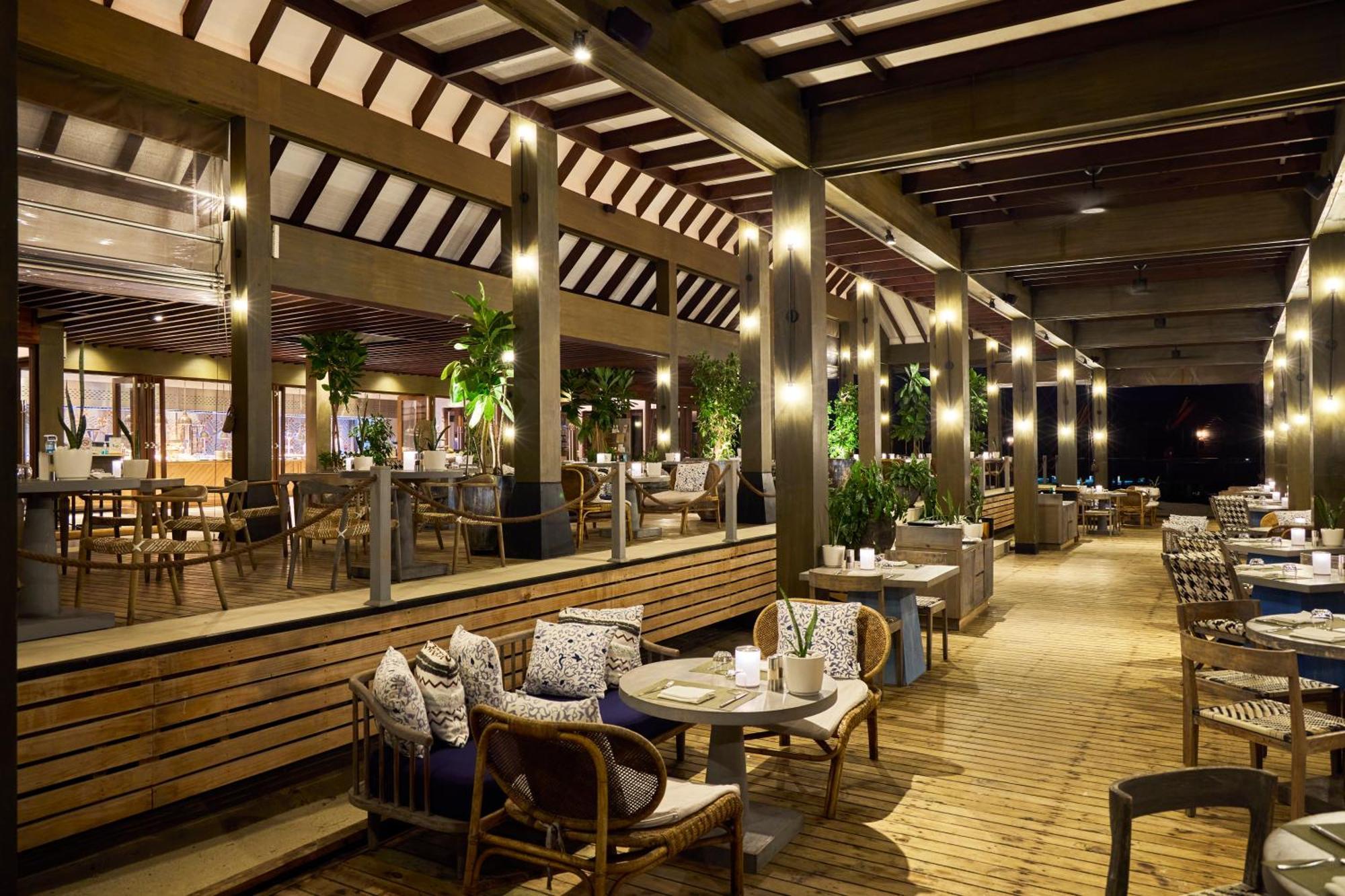 Grand Park Kodhipparu Maldives Hotel Baros Island Exterior foto