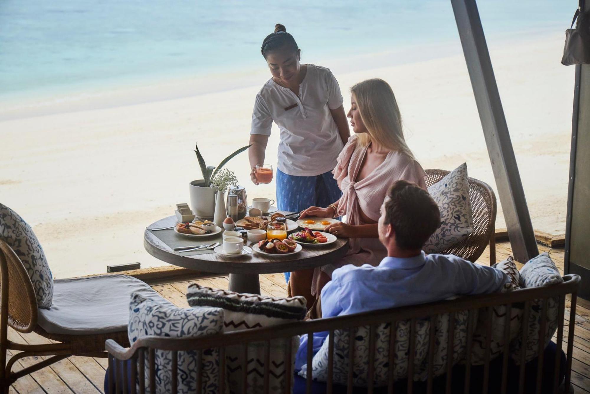 Grand Park Kodhipparu Maldives Hotel Baros Island Exterior foto