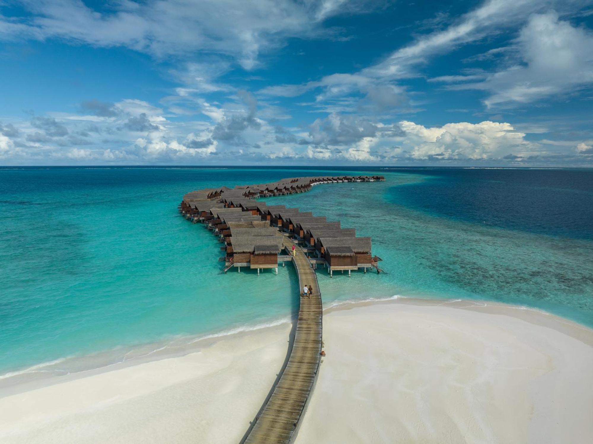 Grand Park Kodhipparu Maldives Hotel Baros Island Exterior foto