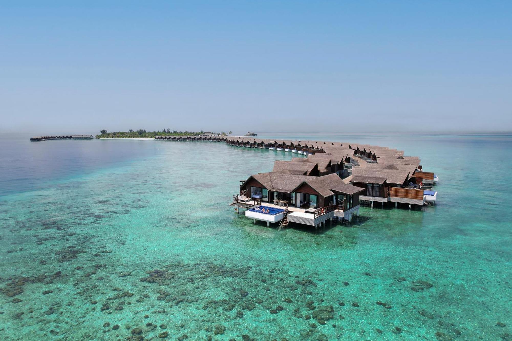 Grand Park Kodhipparu Maldives Hotel Baros Island Exterior foto